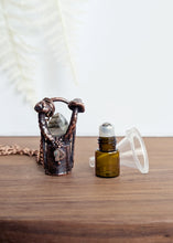 Load image into Gallery viewer, Crystal Bottle Necklaces - 2ml