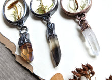 Load image into Gallery viewer, Mushroom Frame & Crystal Necklace