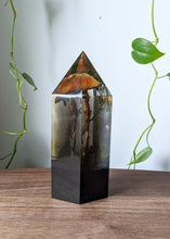 Load image into Gallery viewer, Tabletop Resin Crystal - "Faux" Inky Cap -- Discounted
