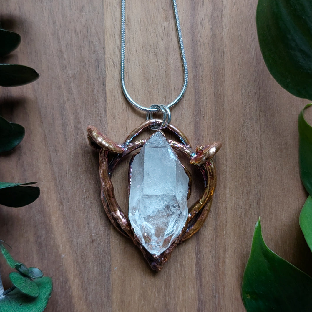 Necklace: Quartz