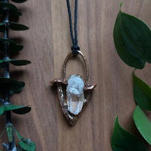 Load image into Gallery viewer, Necklace: Quartz
