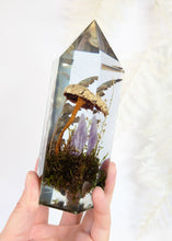Load image into Gallery viewer, Large - Wide Gilled Cort w/ Gold Leaf Cap &amp; Amethyst **Light Base Not Included
