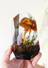 Load image into Gallery viewer, Extra Large -White Dapperling w/ Amethyst
