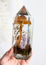 Load image into Gallery viewer, Large - American Blusher w/ amethyst **Light Base Not Included
