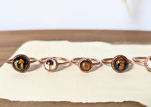 Load image into Gallery viewer, Copper Ring : Size 5.5 - 6.5
