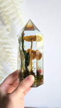 Load and play video in Gallery viewer, Large - Lavender Staining Amanita **Light Base Not Included
