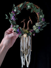 Load image into Gallery viewer, Black Agate [6&quot; Wreath]
