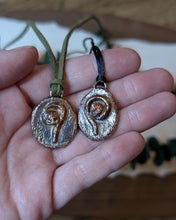 Load image into Gallery viewer, Real Fern Ovals - Plated in Copper
