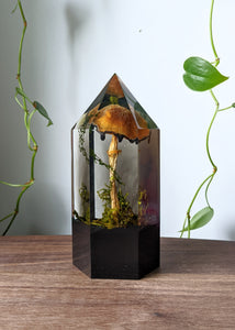 Tabletop Resin Crystal - "Faux" Inky Cap -- Discounted